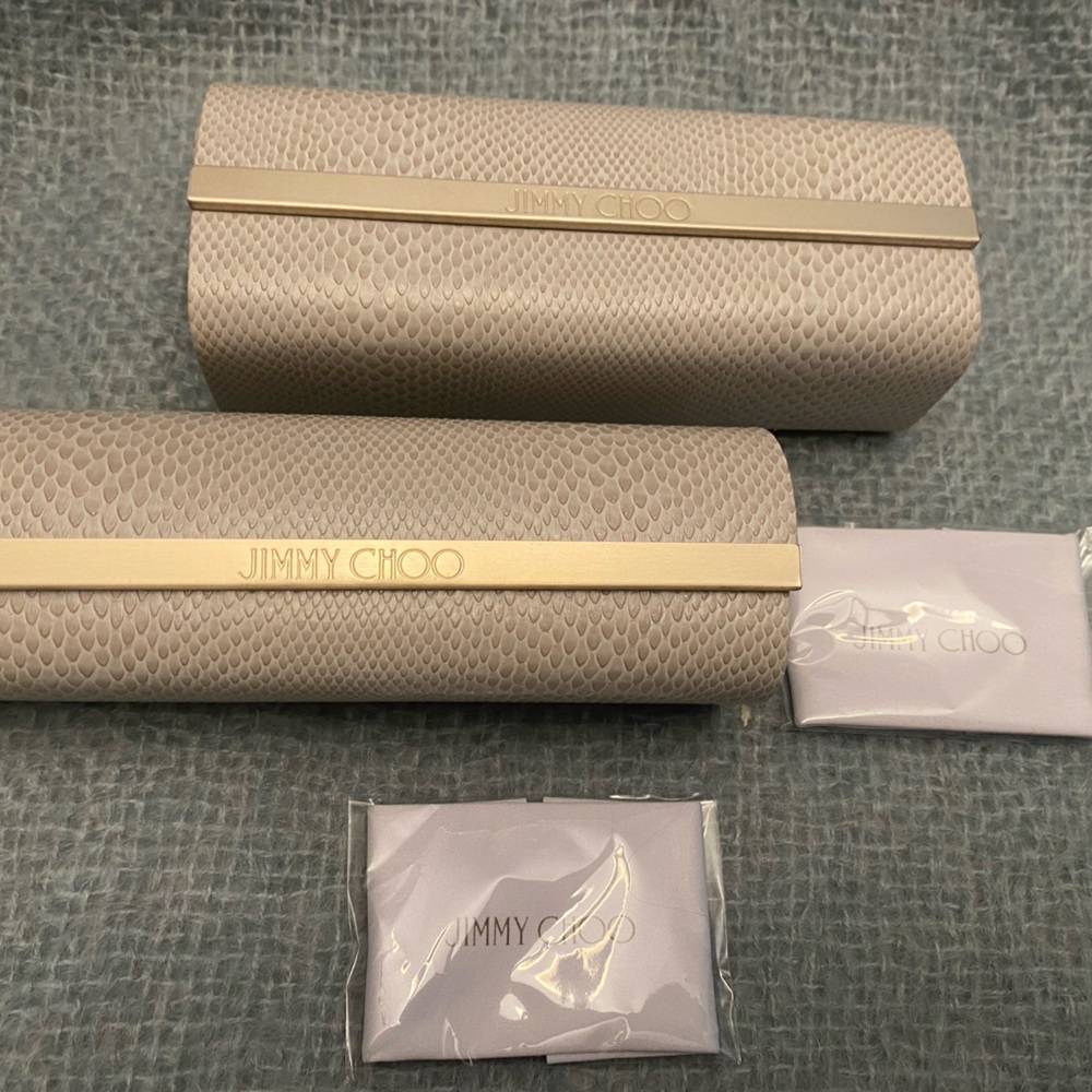 2 JIMMY CHOO Magnetic SUNGLASSES EYEGLASSES CASE with 2 cloths Never Used
